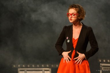 Julie Villers / Je buterais bien ma mère un dimanche
